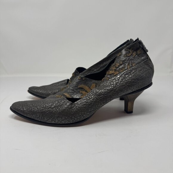 Cydwoq Grey Metallic Cut Out Kitten Heels Leather Hair Made in USA EU 40 US 10 - Picture 2 of 9